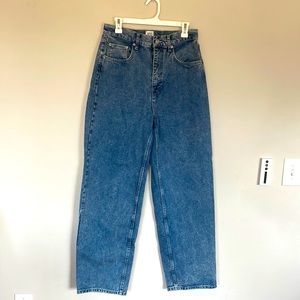 Urban Outfitters ladies sz 30 high rise baggy jeans. BDG by Urban Outfitters.
